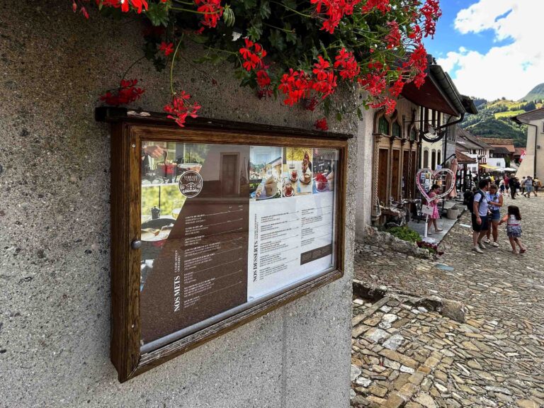 Gruyère Hotel 2, graphiste Bulle.